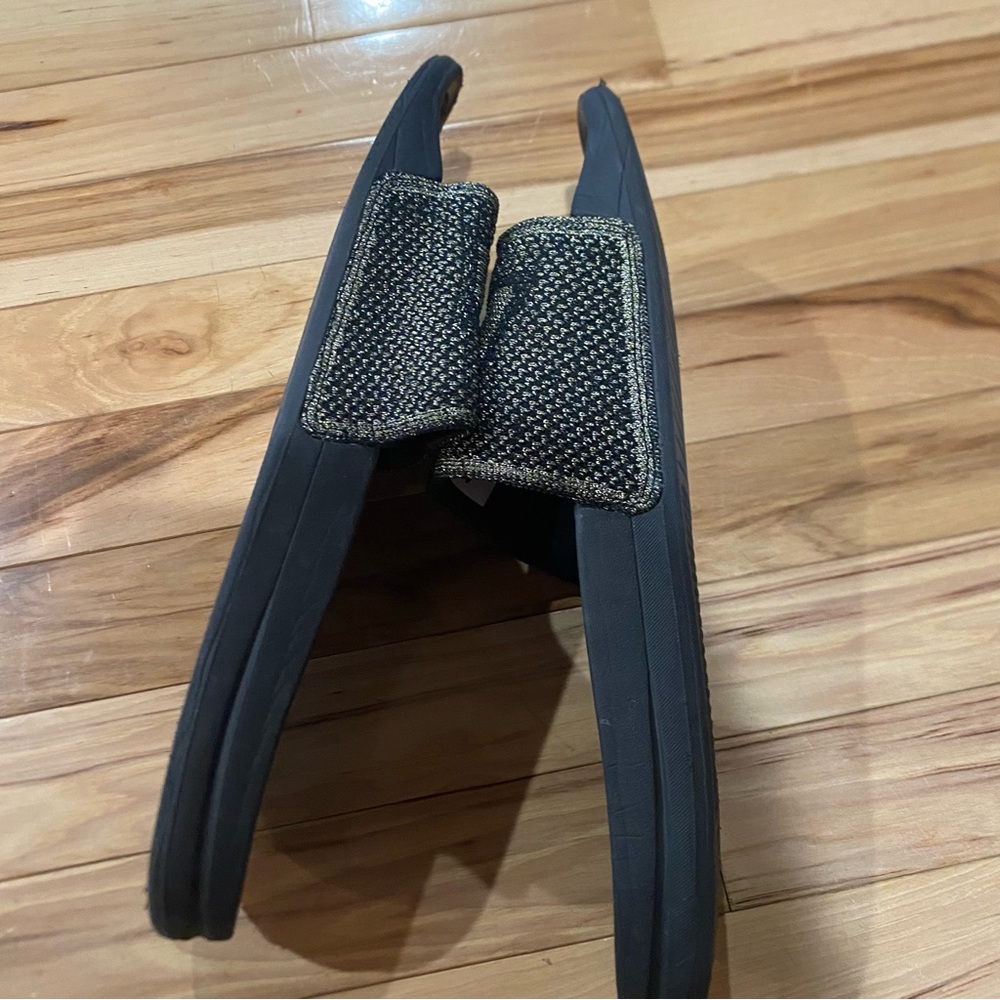 APL Techloom Slides - Picture 6 of 10